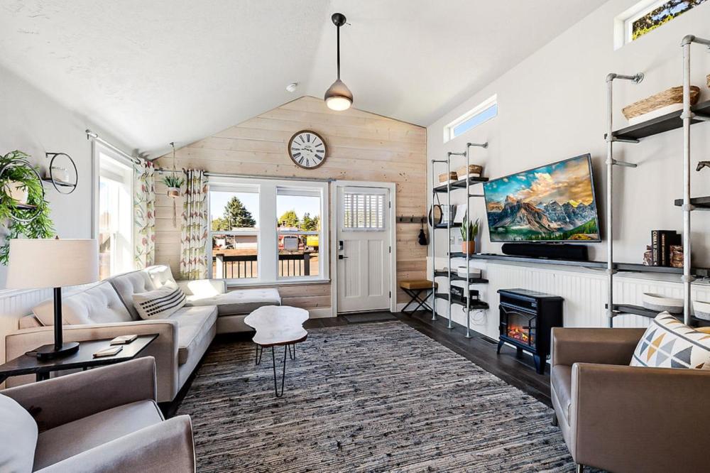 Sweet Seaview Home Near Beach and Trailhead!
